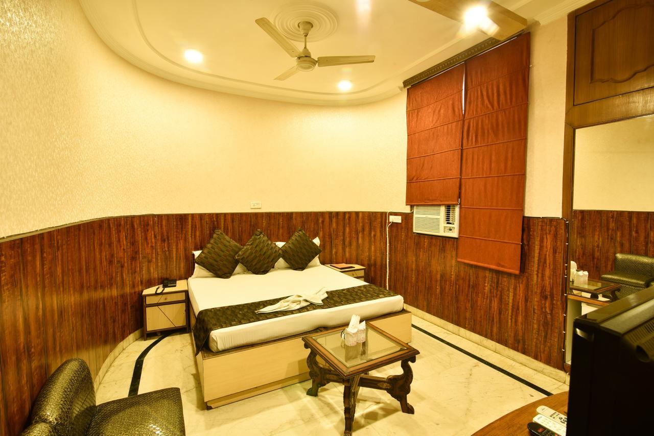 Bed and Breakfast Casa Royal Nuova Delhi Esterno foto