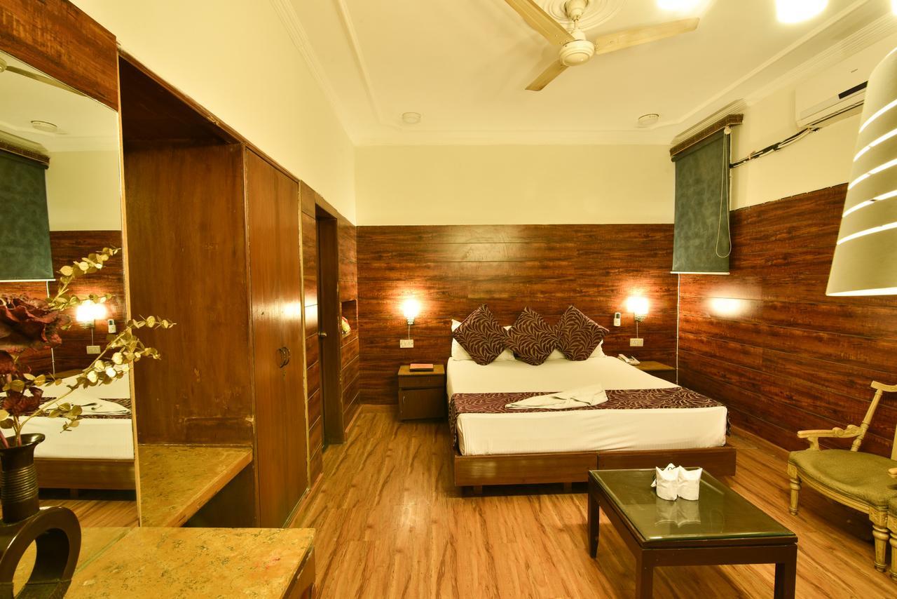 Bed and Breakfast Casa Royal Nuova Delhi Esterno foto