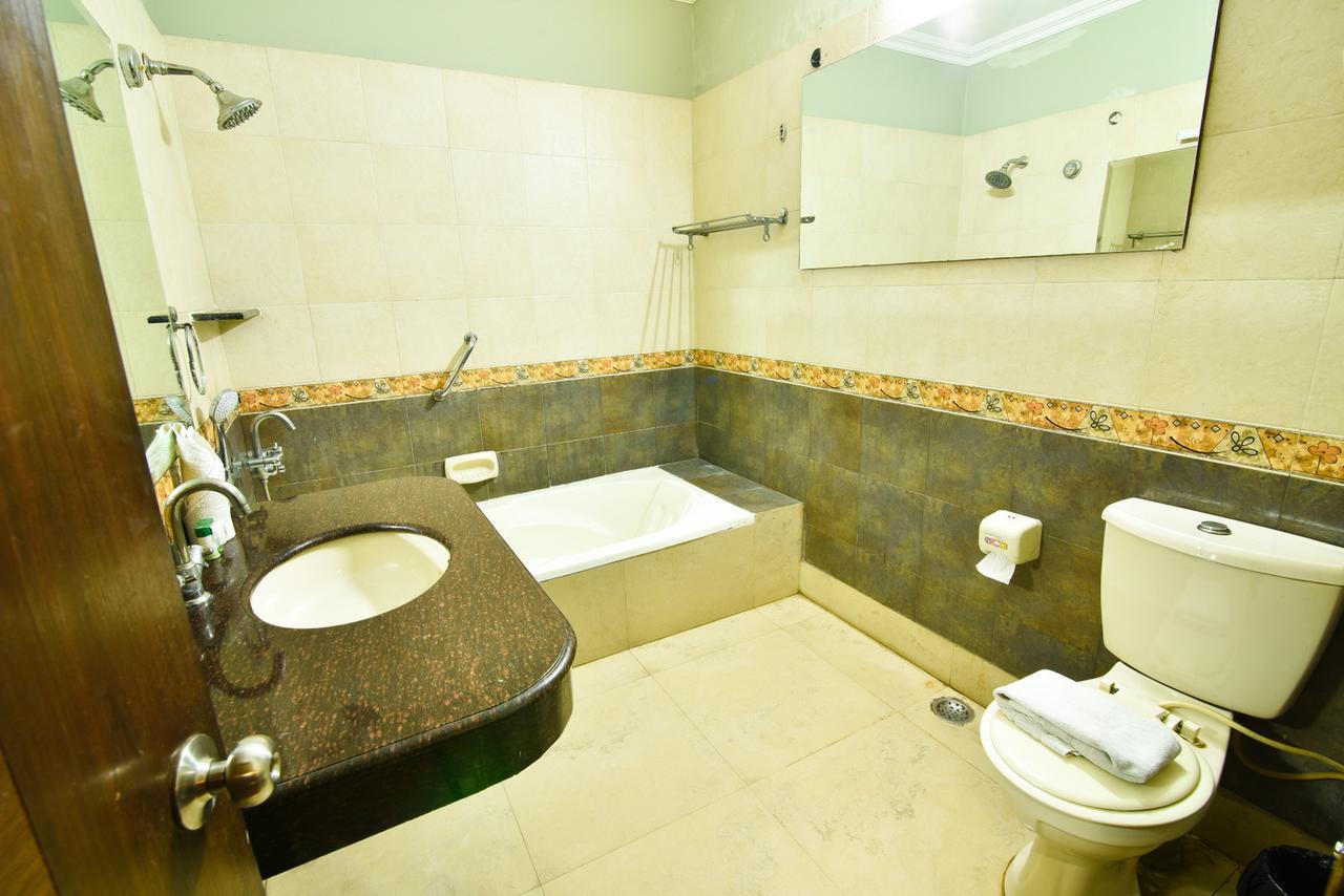 Bed and Breakfast Casa Royal Nuova Delhi Esterno foto