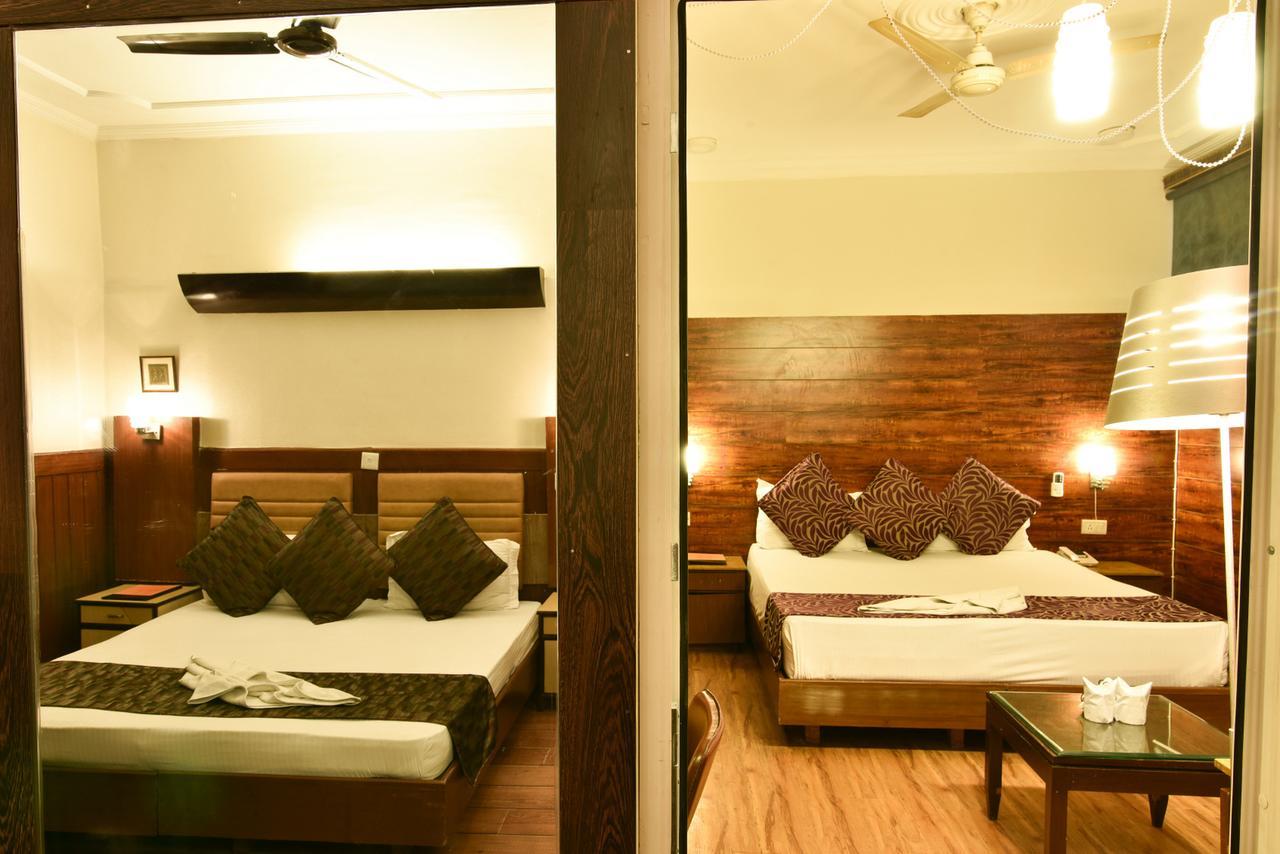 Bed and Breakfast Casa Royal Nuova Delhi Esterno foto